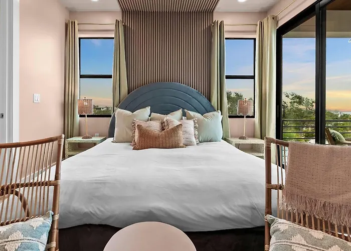 Сasa de vacaciones Two Luxury Beachfront Homes One Unforgettable Clearwater Beach